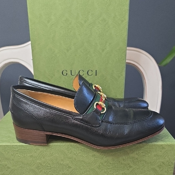 Gucci Black Leather Loafer with Gold and Red Accents,Used Just 1 Day,its Perfect - Picture 1 of 9